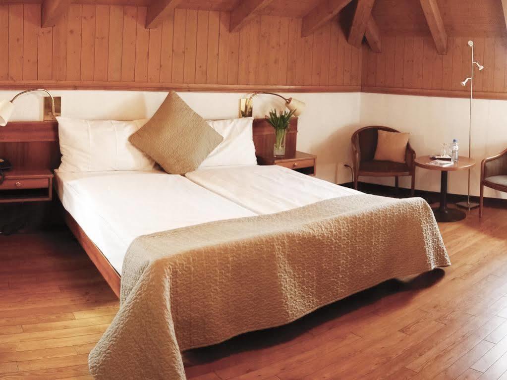 Boutique-Hotel Sonne เบรมการ์เทน ภายนอก รูปภาพ