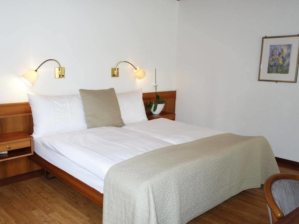 Boutique-Hotel Sonne เบรมการ์เทน ภายนอก รูปภาพ